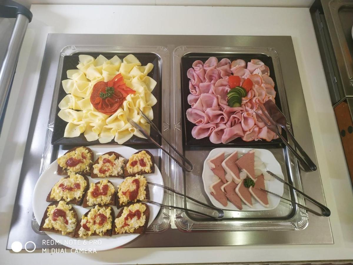 Hotel Plzeň Dış mekan fotoğraf