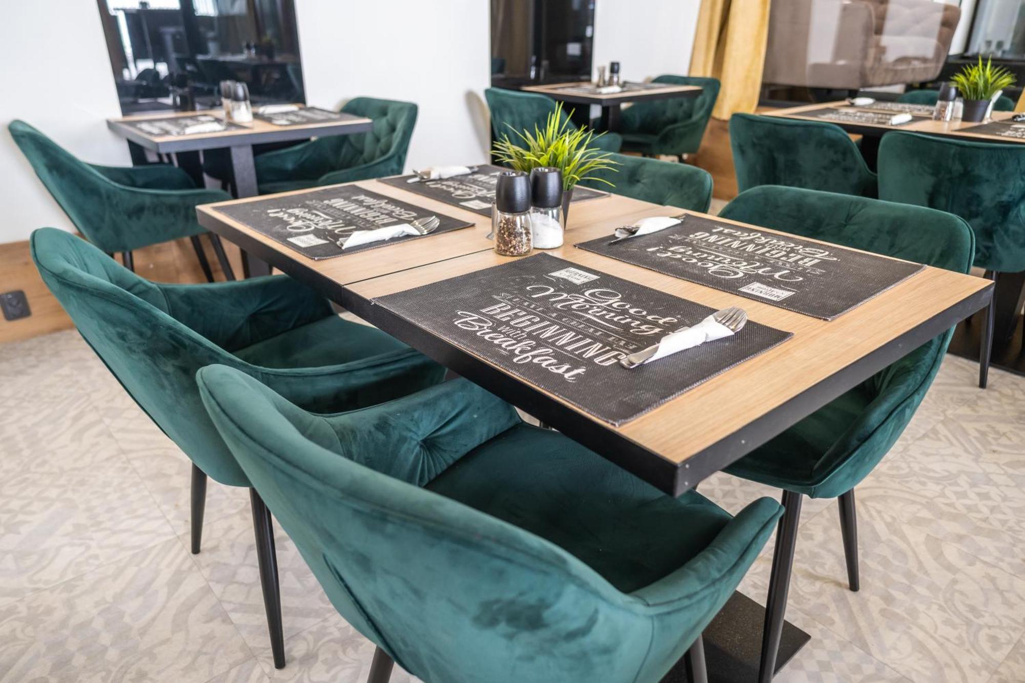 Hotel Plzeň Dış mekan fotoğraf