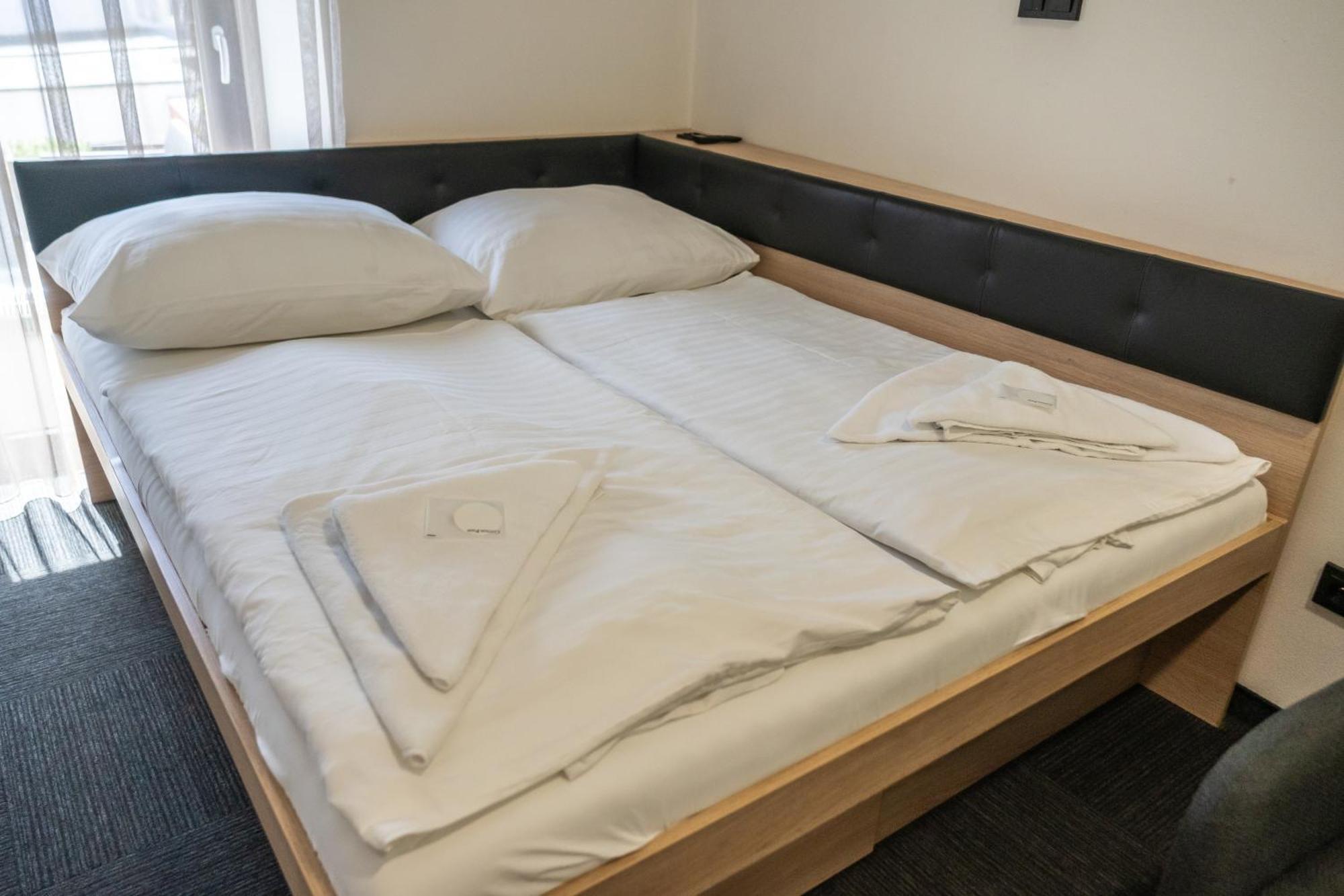 Hotel Plzeň Dış mekan fotoğraf